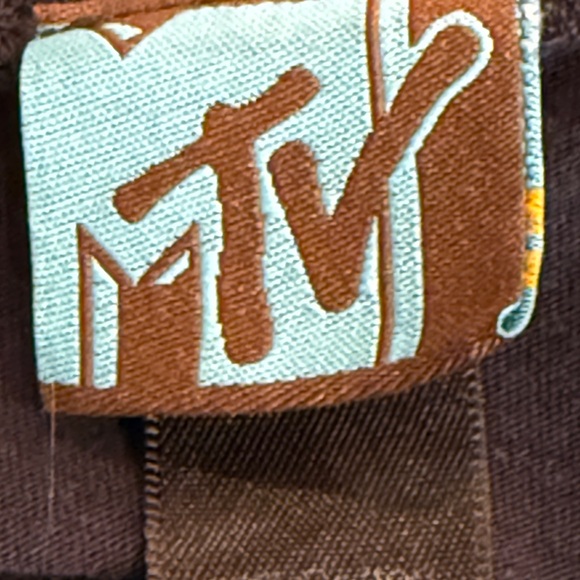 VTG MTV Store Black Tshirt - Picture 5 of 6